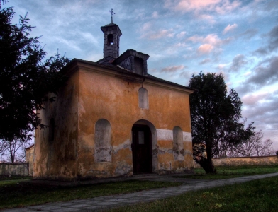 Kostel Nanebevzetí Panny Marie - Slatinice