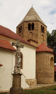 Kostel sv. Petra a Pavla v Řeznovicích 