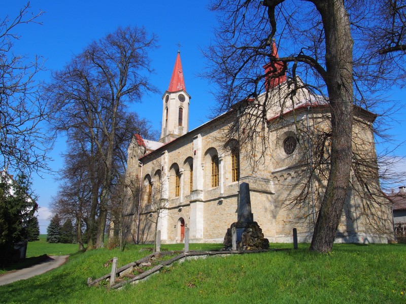 Studená Loučka - Kostel sv. Maří Magdaleny_2